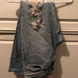 Women’s Bundle/lot of jeans . Sides are in pictures